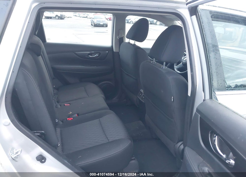 2018 NISSAN ROGUE S VIN: KNMAT2MV2JP514194