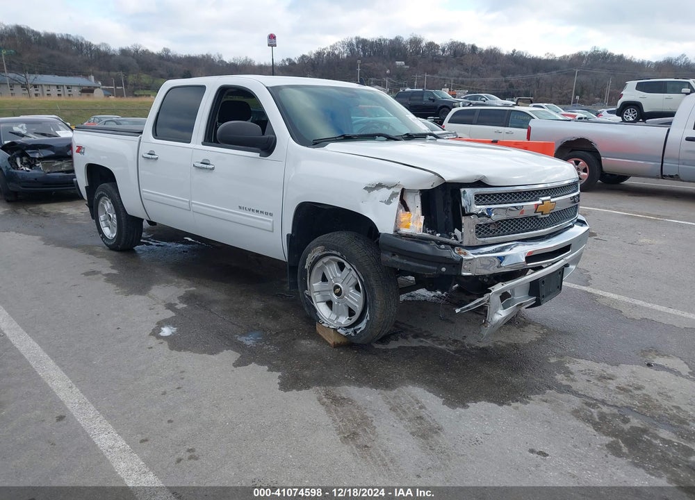 2013 CHEVROLET SILVERADO 1500 LT VIN: 3GCPKSE75DG237269