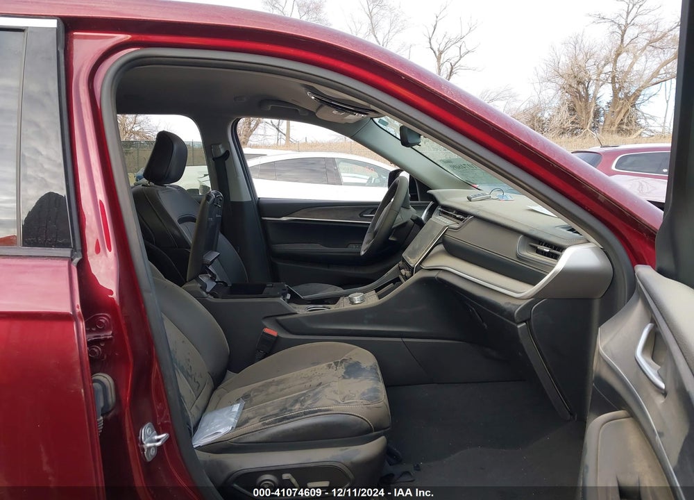 2023 JEEP GRAND CHEROKEE L LIMITED 4X4 VIN: 1C4RJKBG1P8806550