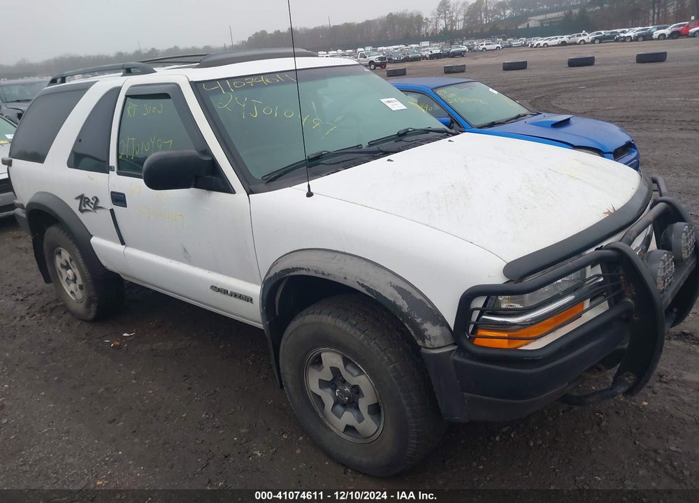 2001 CHEVROLET BLAZER LS VIN: 1GNCT18W41K136356