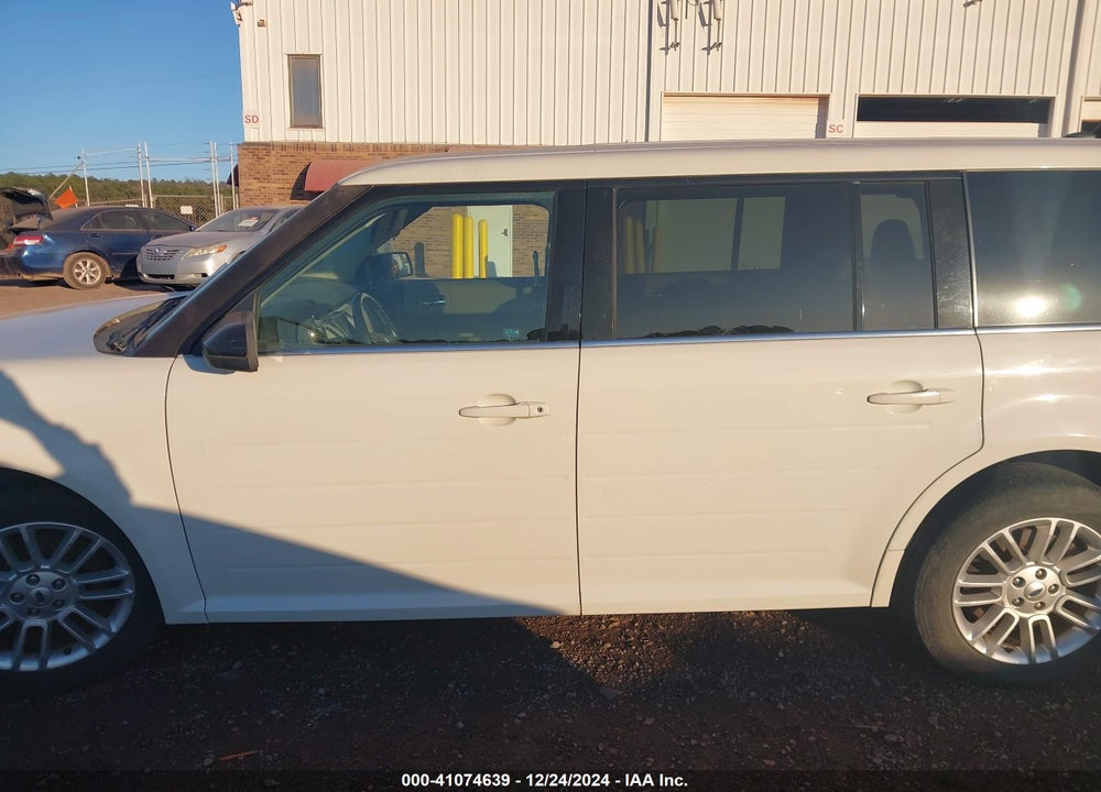 2013 FORD FLEX SEL VIN: 2FMGK5C89DBD38570