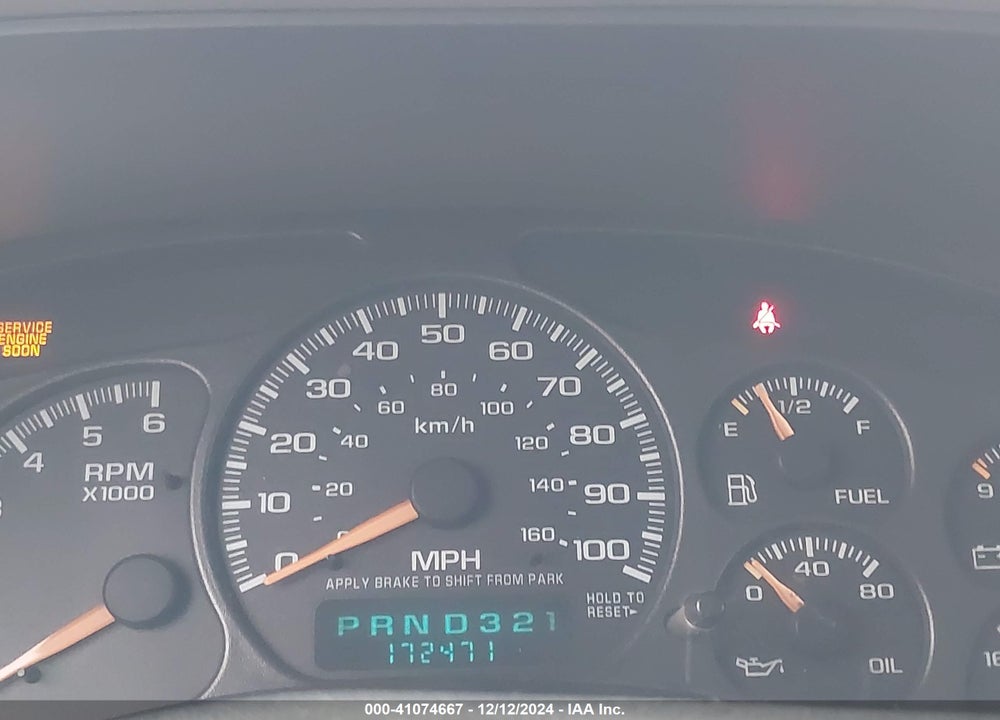 2001 CHEVROLET TAHOE LT VIN: 1GNEC13T41R185683