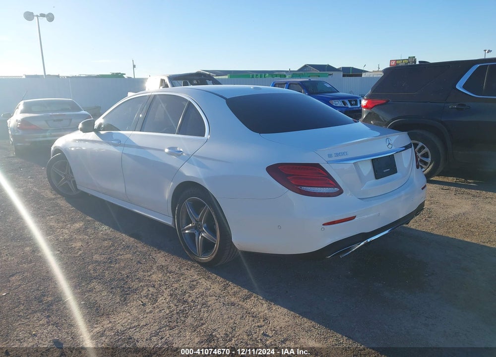 2018 MERCEDES-BENZ E 300 VIN: WDDZF4JB6JA307803