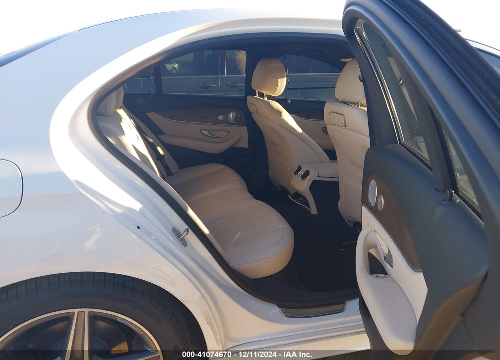 2018 MERCEDES-BENZ E 300 VIN: WDDZF4JB6JA307803