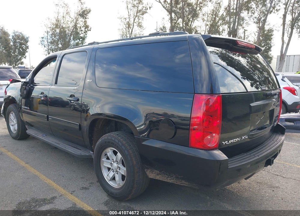 2013 GMC YUKON XL 1500 SLT VIN: 1GKS1KE02DR126716