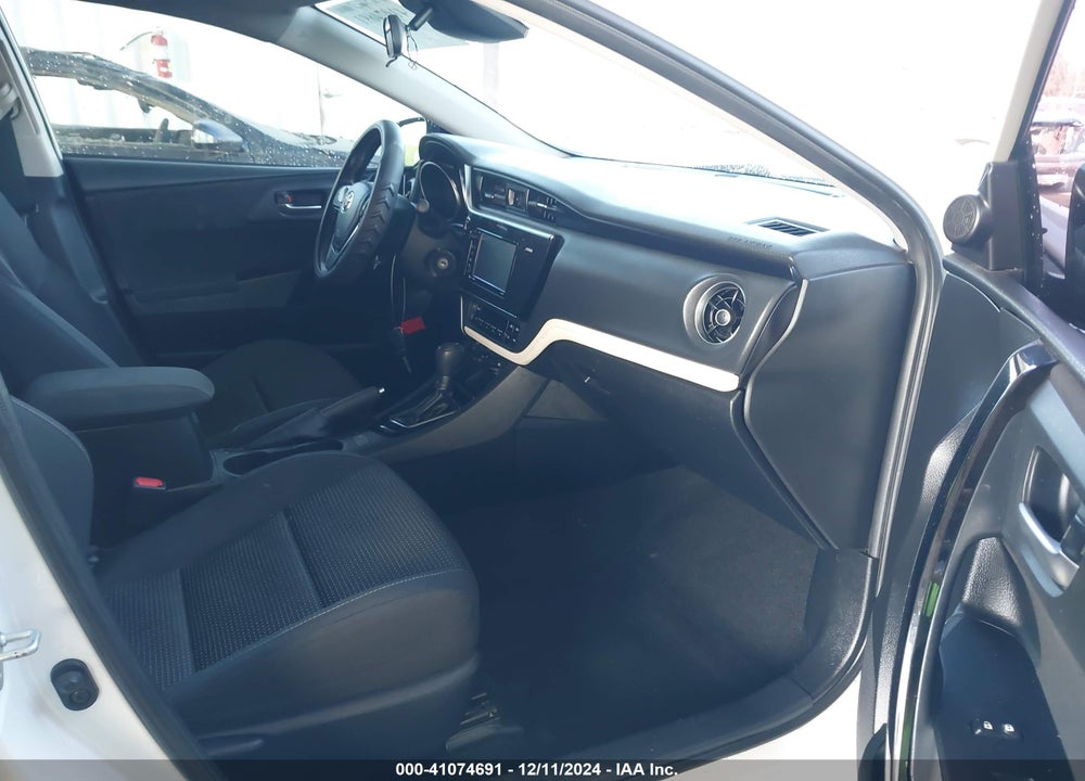 2017 TOYOTA COROLLA IM VIN: JTNKARJEXHJ542874