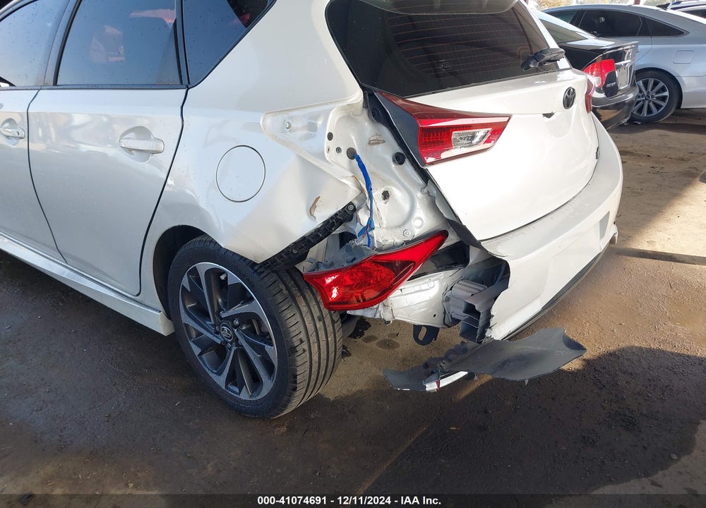 2017 TOYOTA COROLLA IM VIN: JTNKARJEXHJ542874