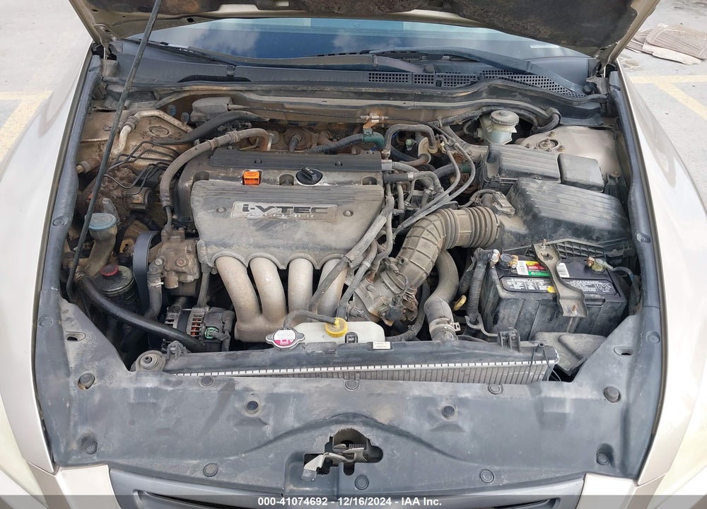 2004 HONDA ACCORD 2.4 LX VIN: 1HGCM56324A016038