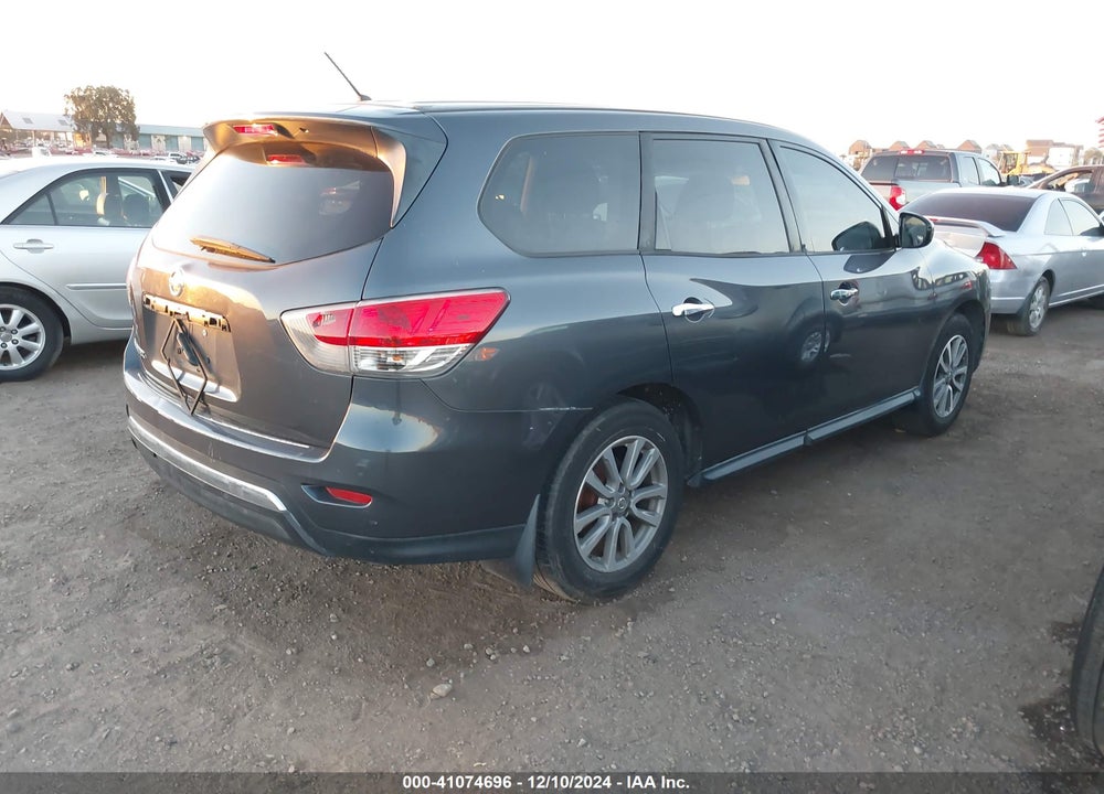 2014 NISSAN PATHFINDER S VIN: 5N1AR2MN2EC639526