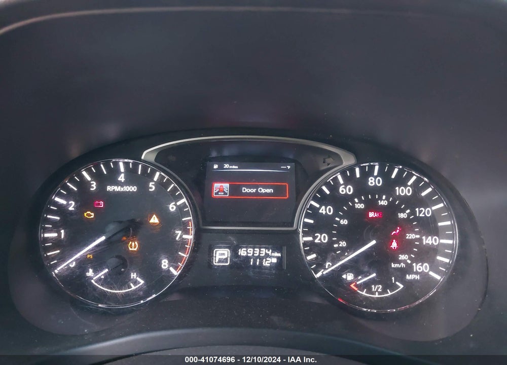 2014 NISSAN PATHFINDER S VIN: 5N1AR2MN2EC639526