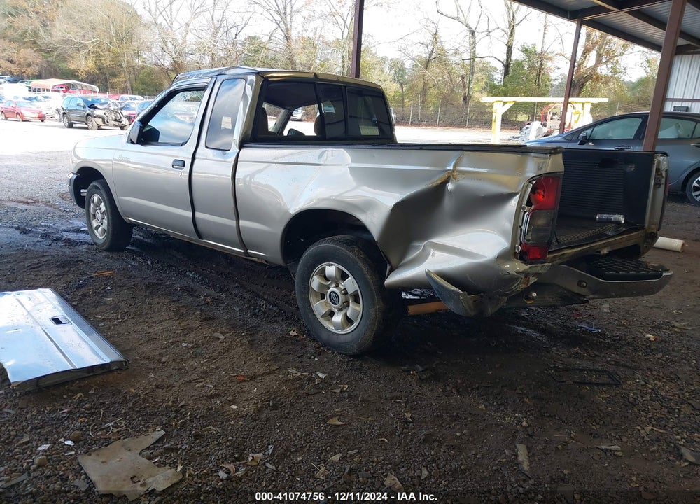2000 NISSAN FRONTIER XE VIN: 1N6DD26S4YC418529