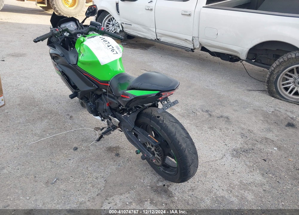 2022 KAWASAKI EX650 M VIN: ML5EXEM1XNDA65291