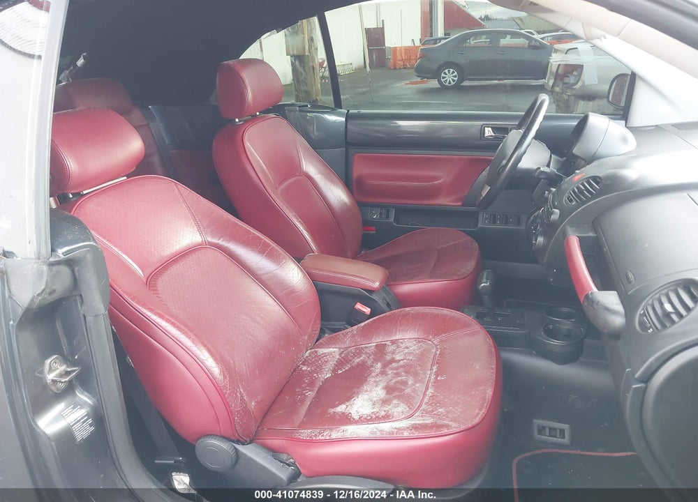 2005 VOLKSWAGEN NEW BEETLE VIN: 3VWCM31Y75M357488