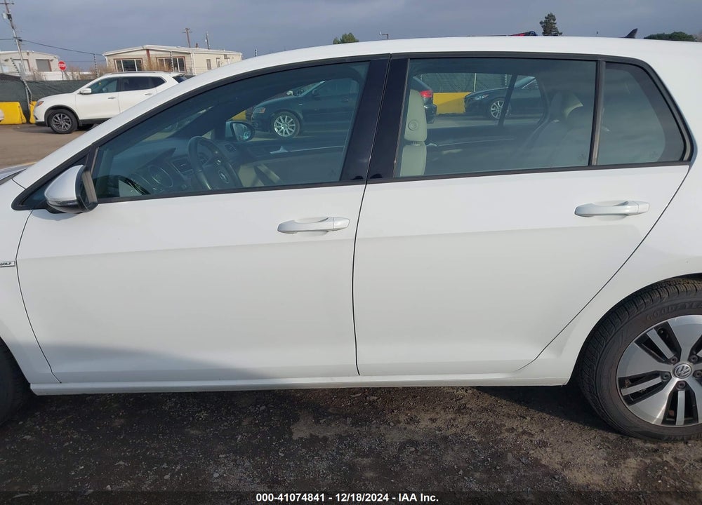 2017 VOLKSWAGEN E-GOLF VIN: WVWPR7AU3HW950215