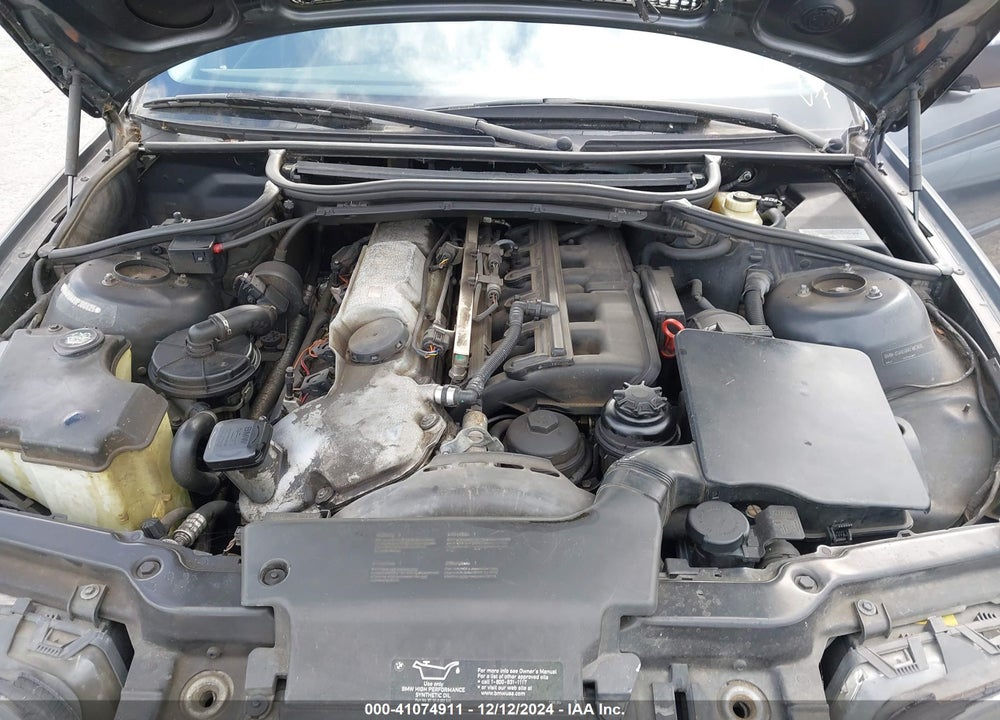 2003 BMW 325IT VIN: WBAAX13483PJ00425