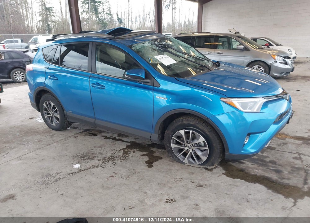 2017 TOYOTA RAV4 HYBRID XLE VIN: JTMRJREV5HD139879