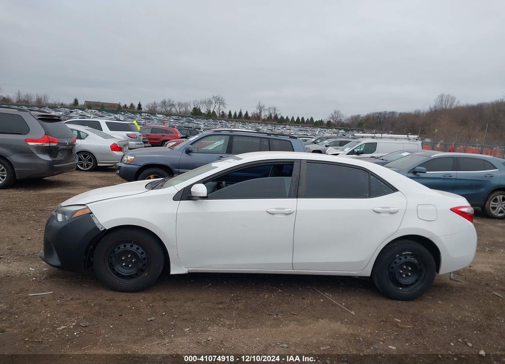 2015 TOYOTA COROLLA LE VIN: 5YFBURHE8FP221863