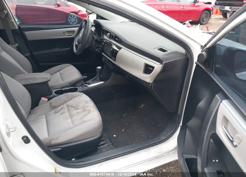 2015 TOYOTA COROLLA LE VIN: 5YFBURHE8FP221863