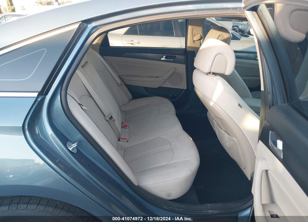 2017 HYUNDAI SONATA SPORT VIN: 5NPE34AF1HH572023