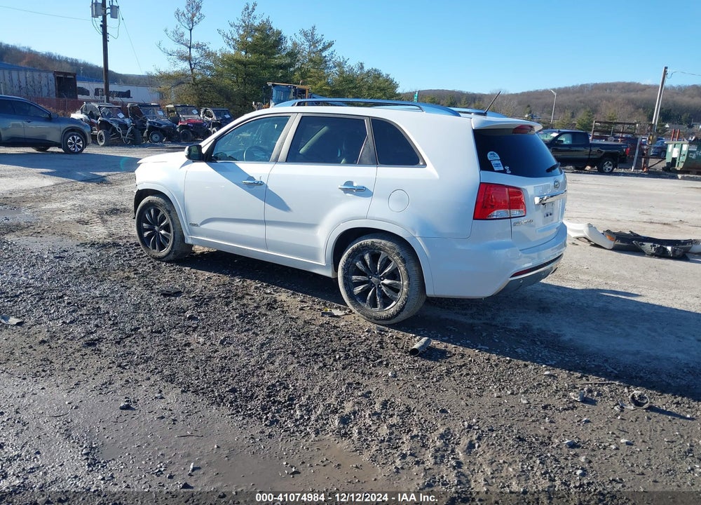 2011 KIA SORENTO SX V6 VIN: 5XYKWDA25BG162430