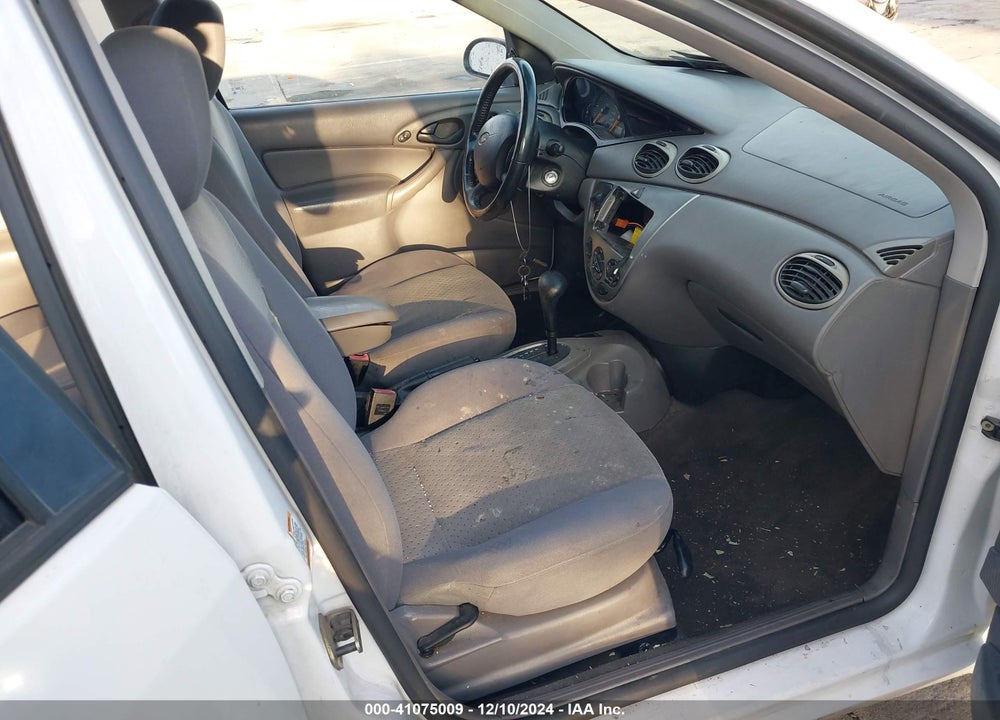 2004 FORD FOCUS ZTS VIN: 1FAHP38Z54W137835