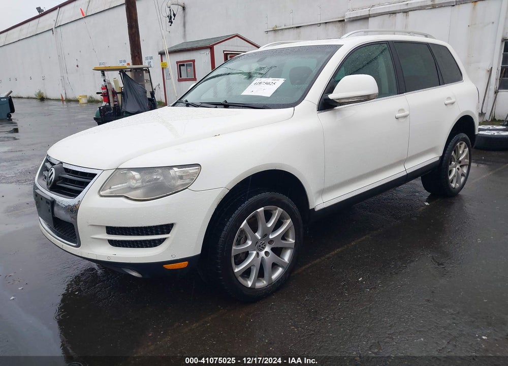 2009 VOLKSWAGEN TOUAREG 2 V6 TDI VIN: WVGFM77L99D037105