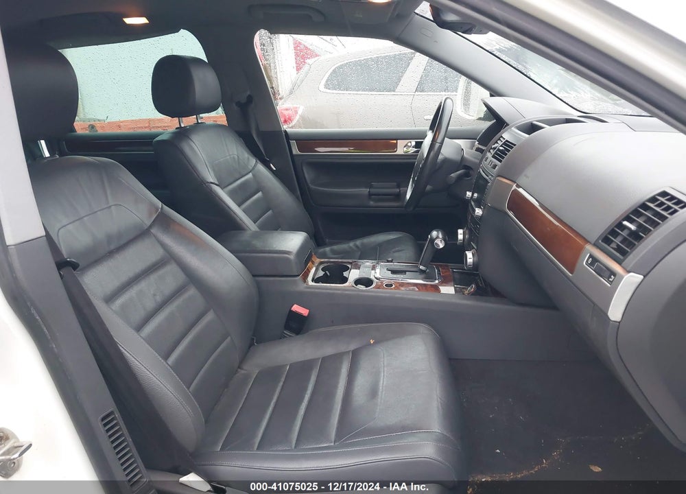 2009 VOLKSWAGEN TOUAREG 2 V6 TDI VIN: WVGFM77L99D037105