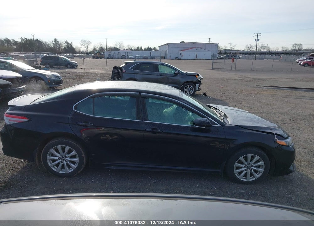 2019 TOYOTA CAMRY SE VIN: 4T1B11HK3KU764255