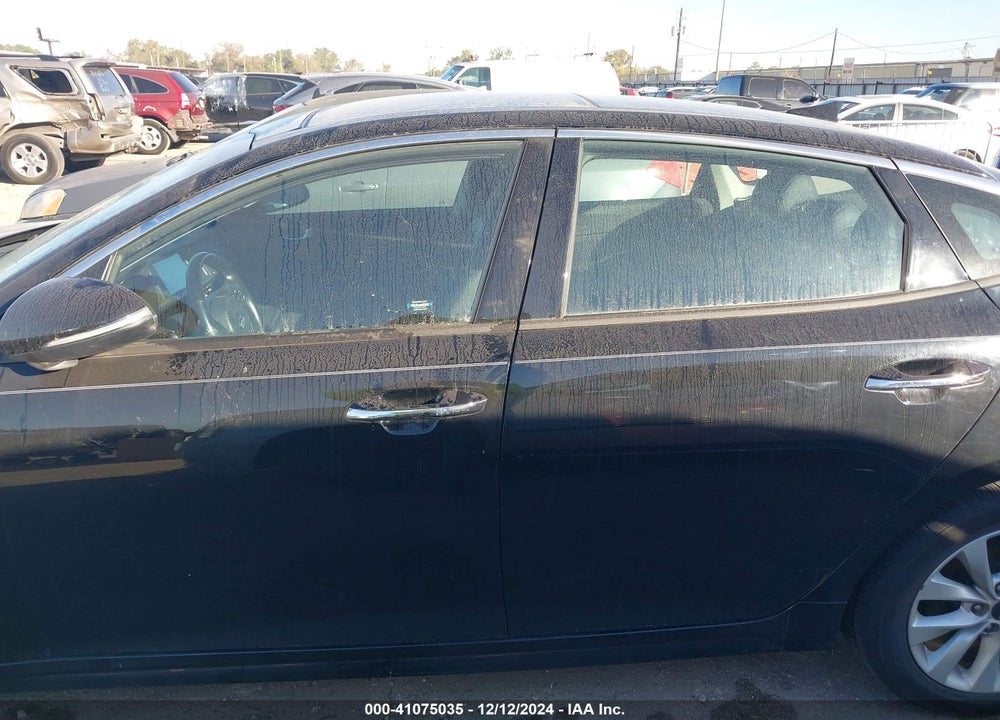 2016 KIA OPTIMA VIN: 5XXGU4L32GG113263