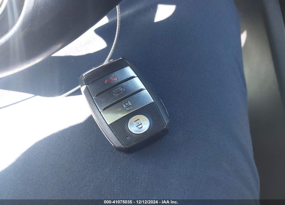 2016 KIA OPTIMA VIN: 5XXGU4L32GG113263