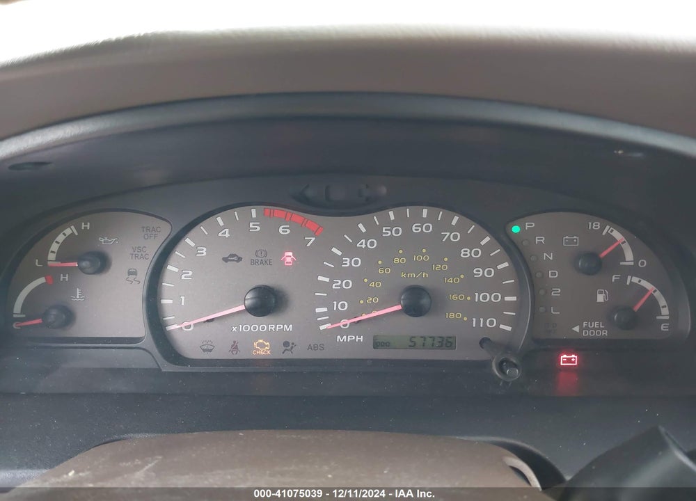 2004 TOYOTA SEQUOIA SR5 V8 VIN: 5TDZT34A94S209159