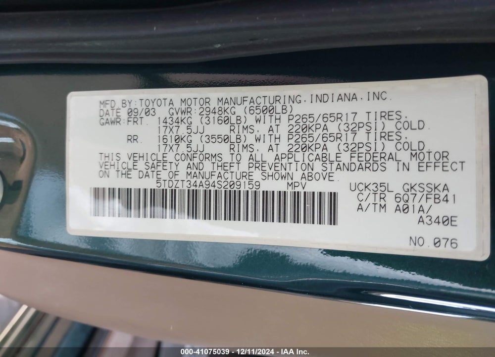 2004 TOYOTA SEQUOIA SR5 V8 VIN: 5TDZT34A94S209159