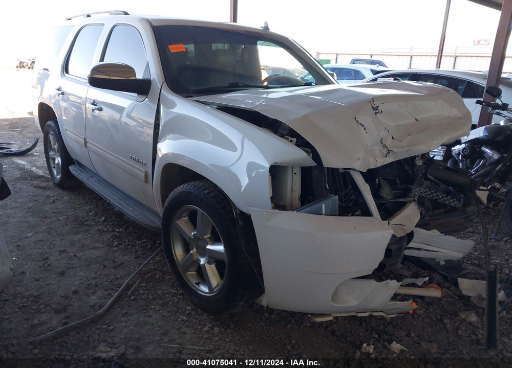 2011 CHEVROLET TAHOE LS VIN: 1GNSCAE06BR268913