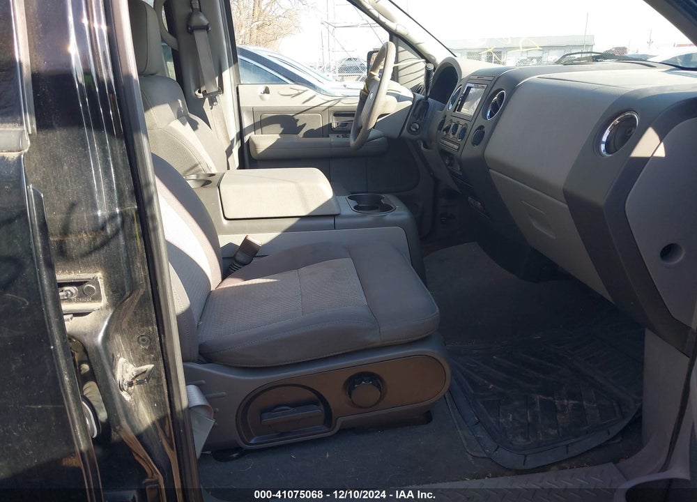 2004 FORD F-150 XLT VIN: 1FTRW14W34KB74875