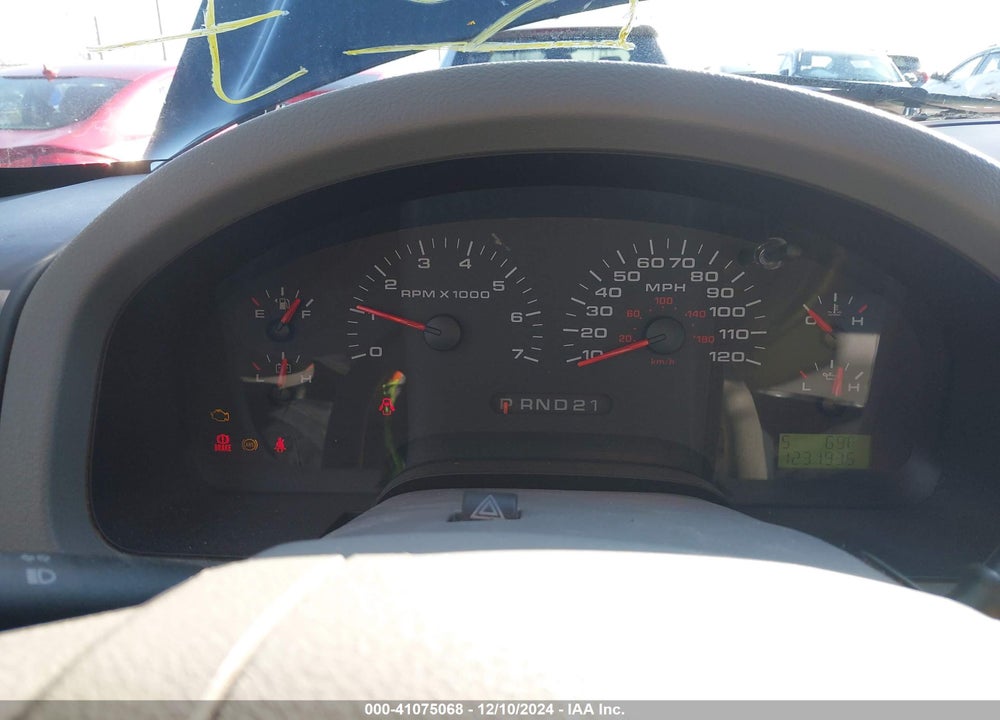 2004 FORD F-150 XLT VIN: 1FTRW14W34KB74875