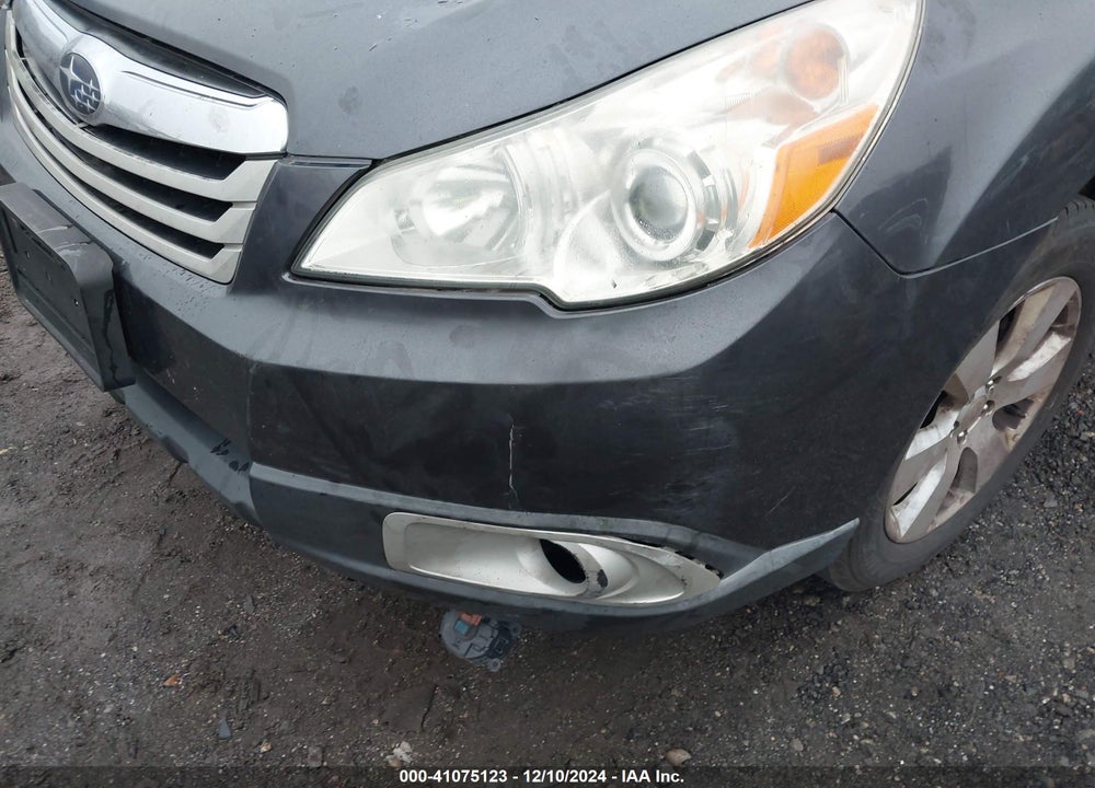 2011 SUBARU OUTBACK 2.5I PREMIUM VIN: 4S4BRBCC5B3427607