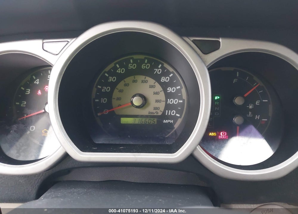 2003 TOYOTA 4RUNNER SR5 V6 VIN: JTEBU14R130015893