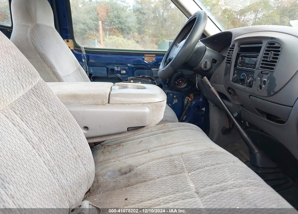 1998 FORD F-150 STANDARD/XL/XLT VIN: 1FTZF1725WNB33559