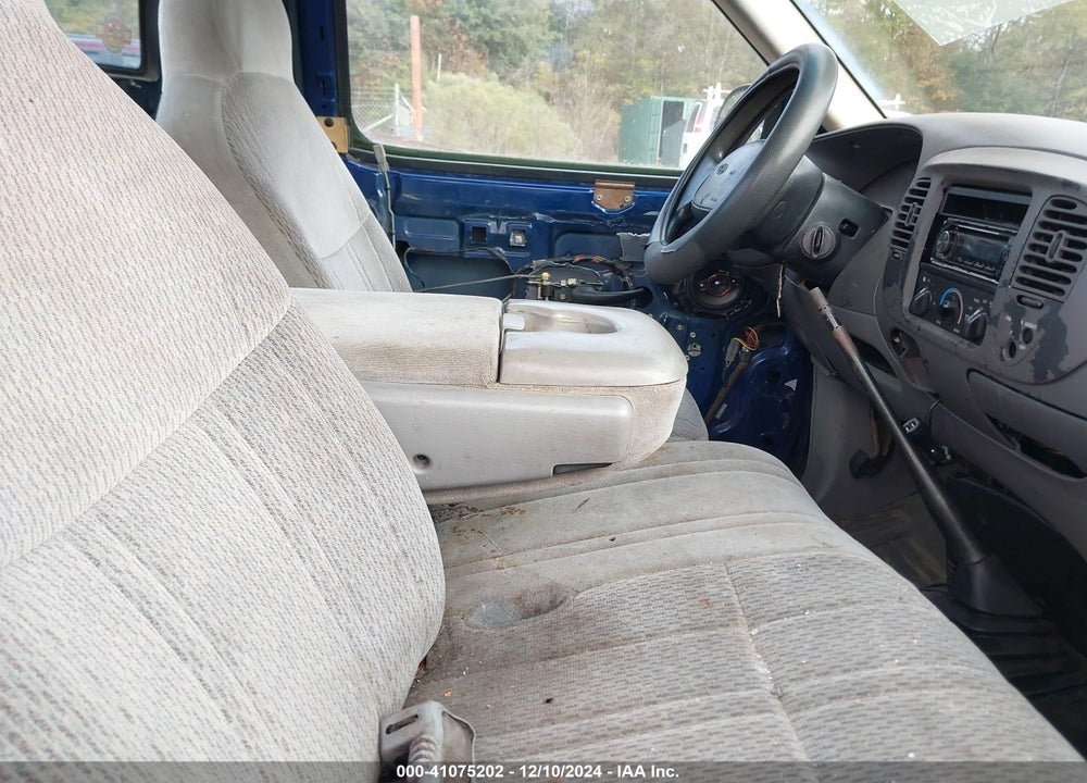 1998 FORD F-150 STANDARD/XL/XLT VIN: 1FTZF1725WNB33559