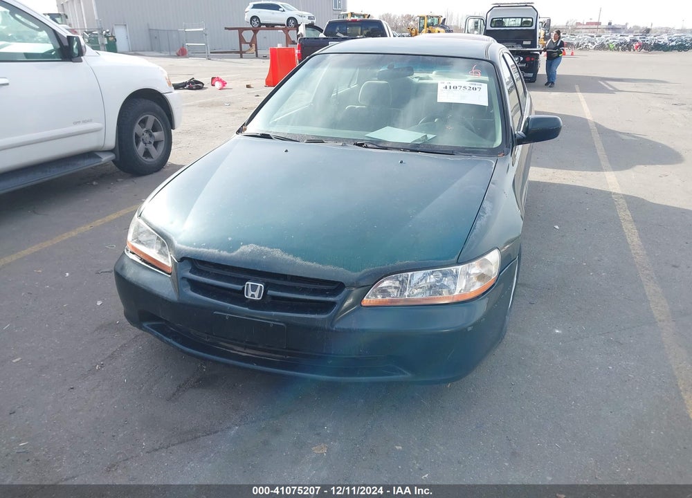 1999 HONDA ACCORD LX VIN: JHMCG5642XC042838