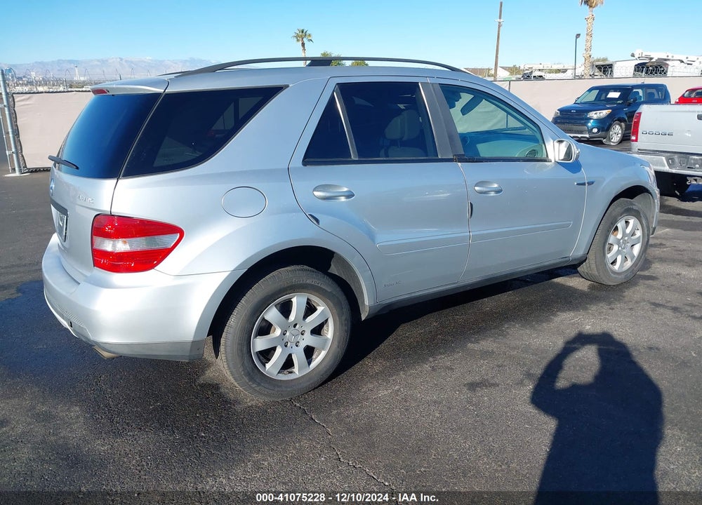 2007 MERCEDES-BENZ ML 350 4MATIC VIN: 4JGBB86E77A201477
