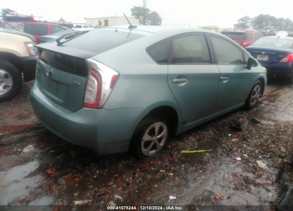 2013 TOYOTA PRIUS VIN: JTDKN3DU2D1687944