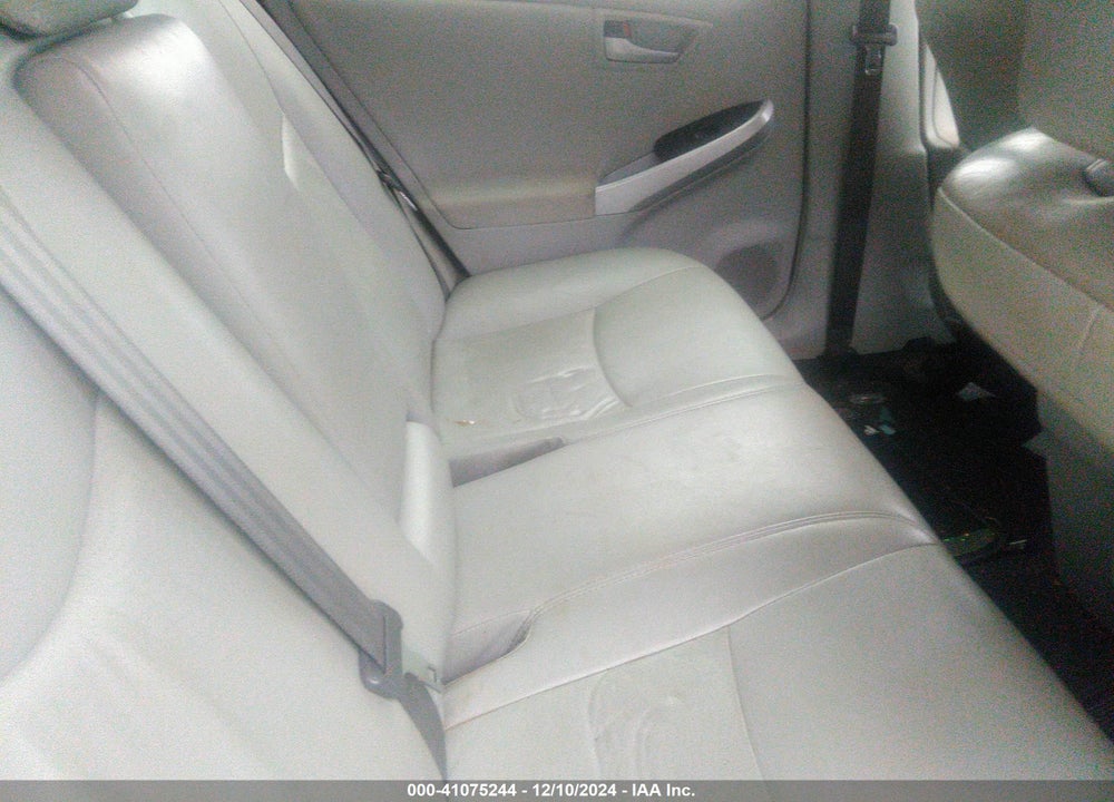 2013 TOYOTA PRIUS VIN: JTDKN3DU2D1687944