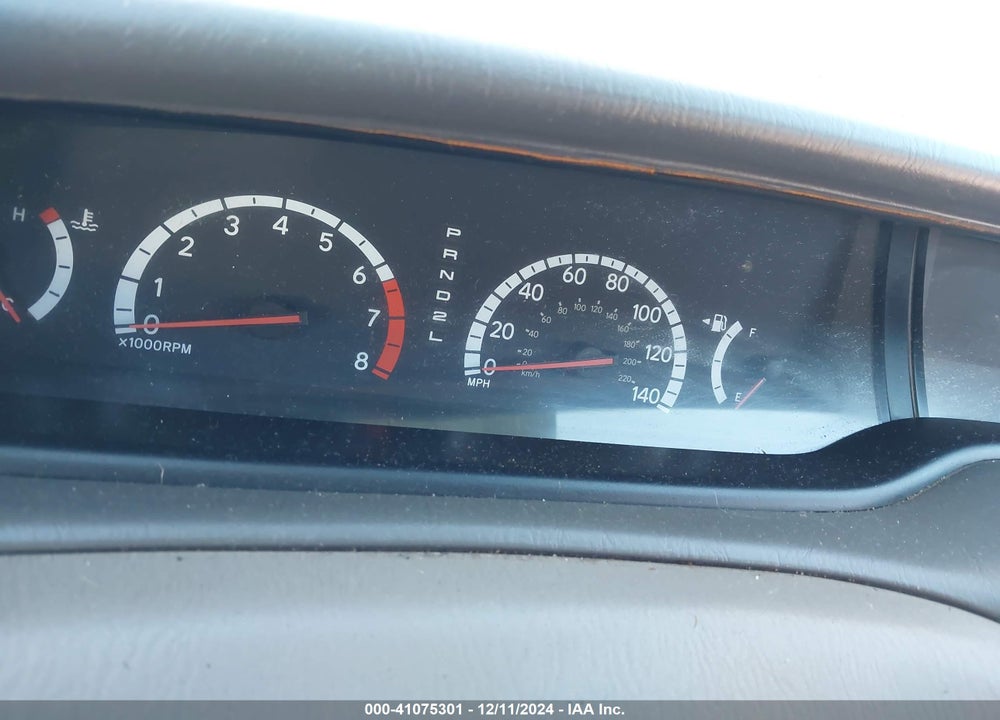 2002 TOYOTA AVALON XL VIN: 4T1BF28B62U203720