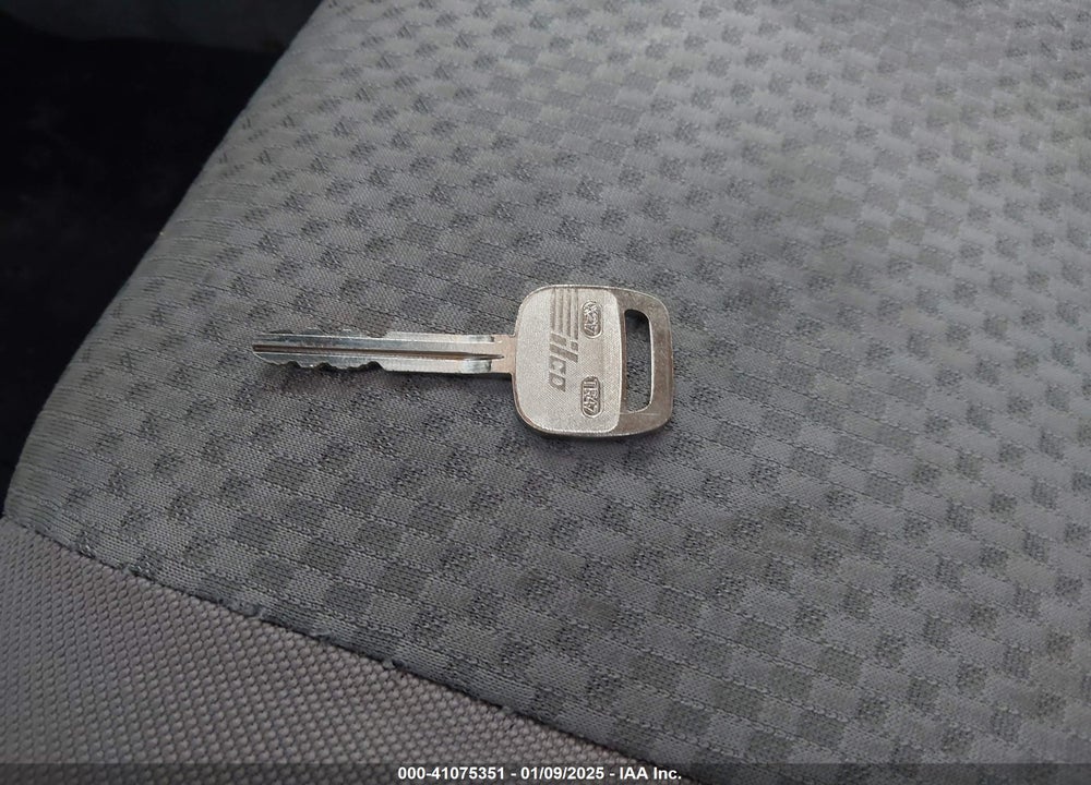 2007 TOYOTA RAV4 VIN: JTMZD33V675041542