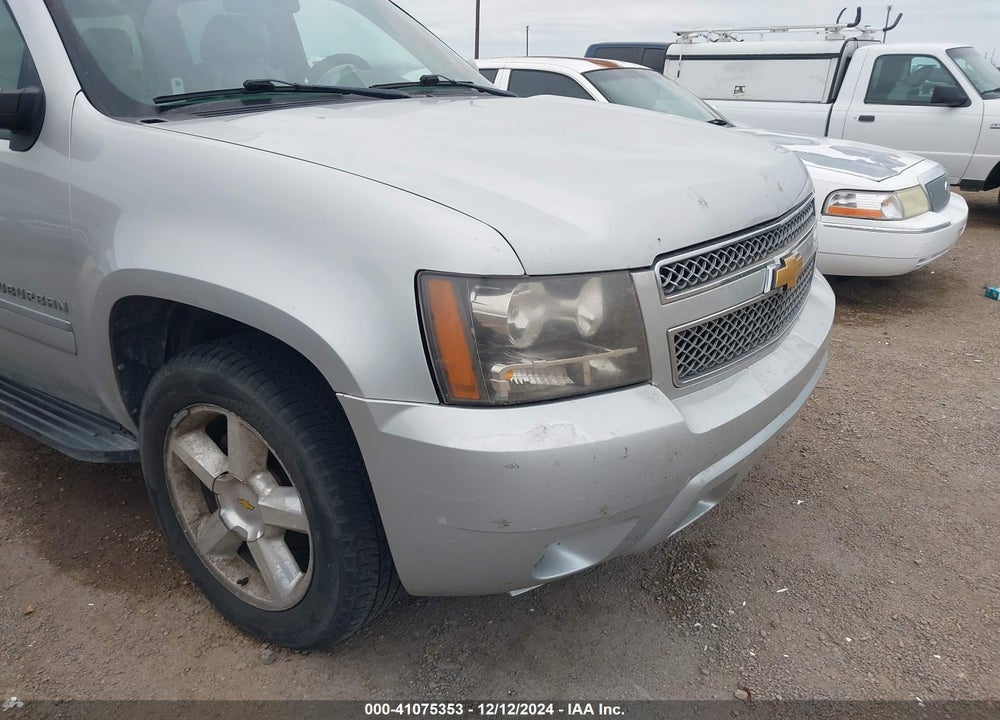 2011 CHEVROLET SUBURBAN 1500 LTZ VIN: 1GNSCKE01BR196931