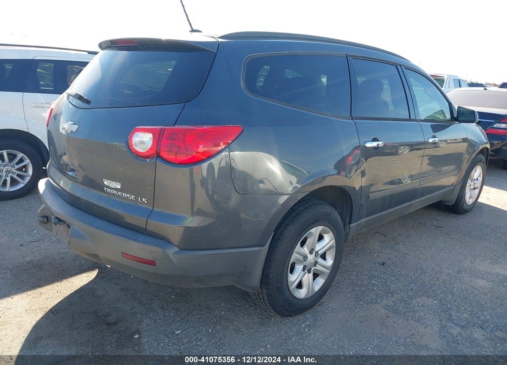 2011 CHEVROLET TRAVERSE LS VIN: 1GNKVEED4BJ195009