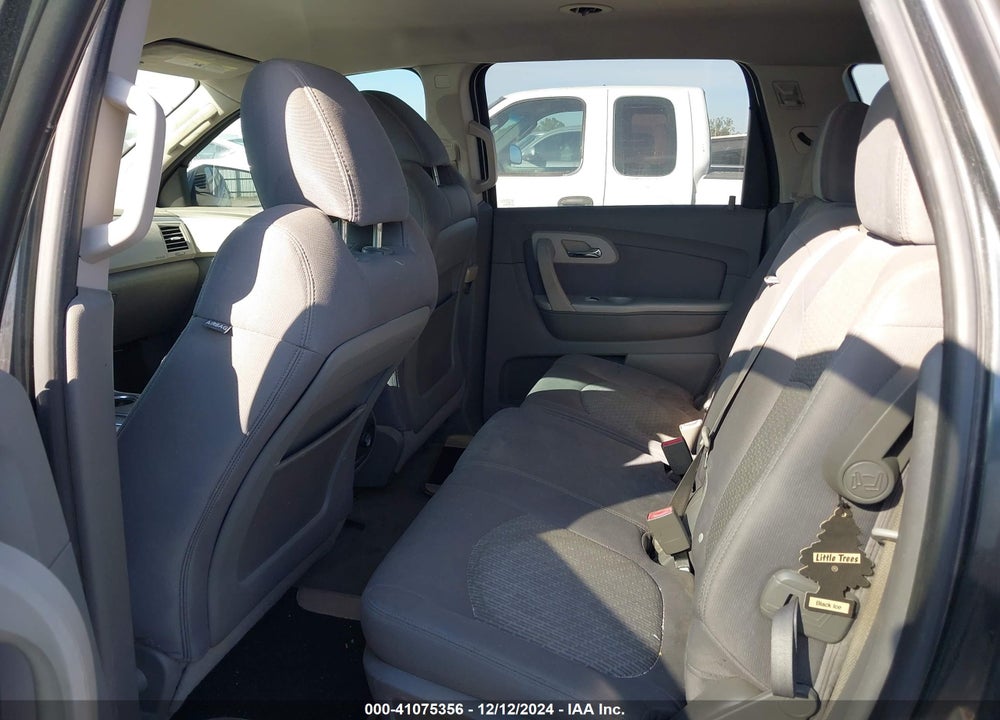 2011 CHEVROLET TRAVERSE LS VIN: 1GNKVEED4BJ195009
