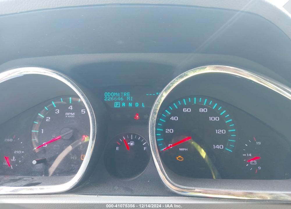 2011 CHEVROLET TRAVERSE LS VIN: 1GNKVEED4BJ195009