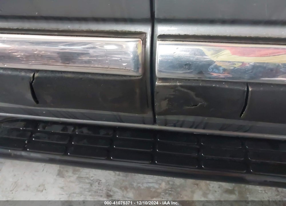 2002 GMC YUKON SLE VIN: 1GKEC13V92R174629